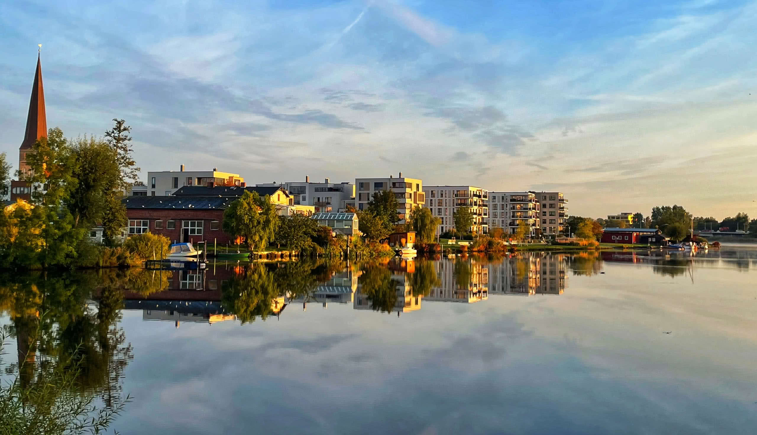 Bild Titelseite: Neubau Wohnanlage Petriviertel | Rostock